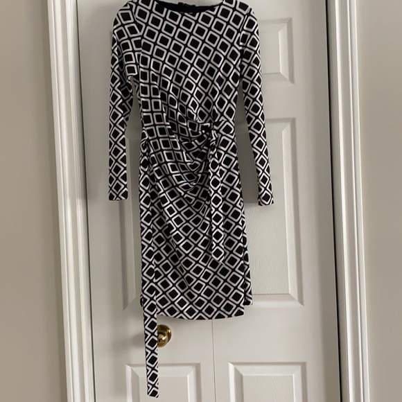 Femme Carrier Midi Dress (Size M) - Picture 3 of 5